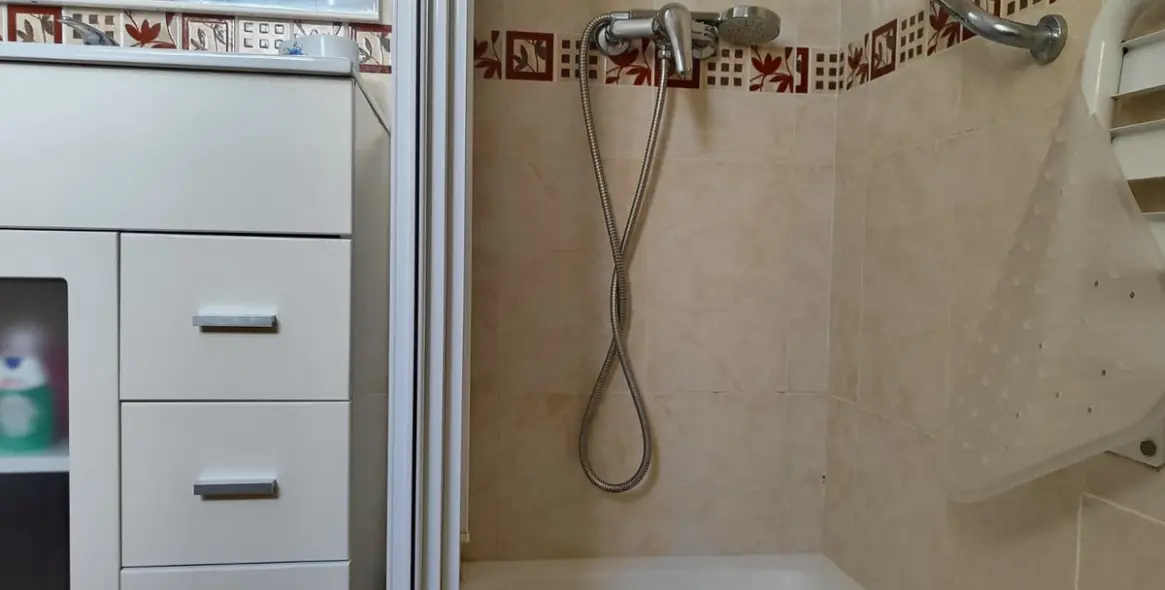 Sale of middle floor apartment in Torremolinos 16