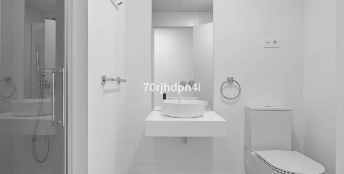 Sale of middle floor apartment in Mijas 3