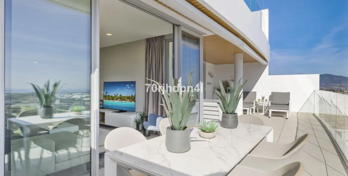 Sale of middle floor apartment in Mijas 26