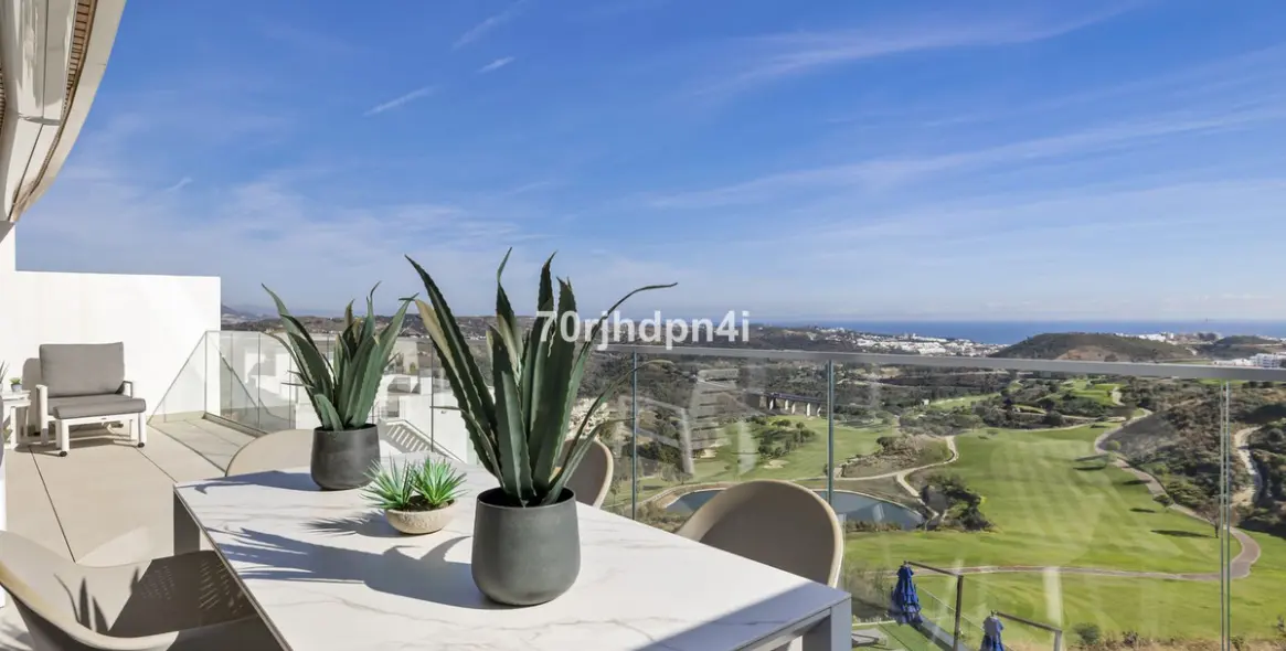 Sale of middle floor apartment in Mijas 29