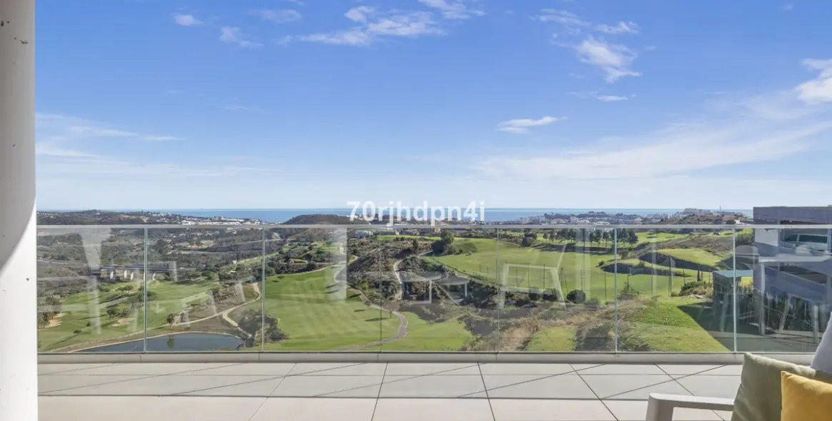 Sale of middle floor apartment in Mijas 39