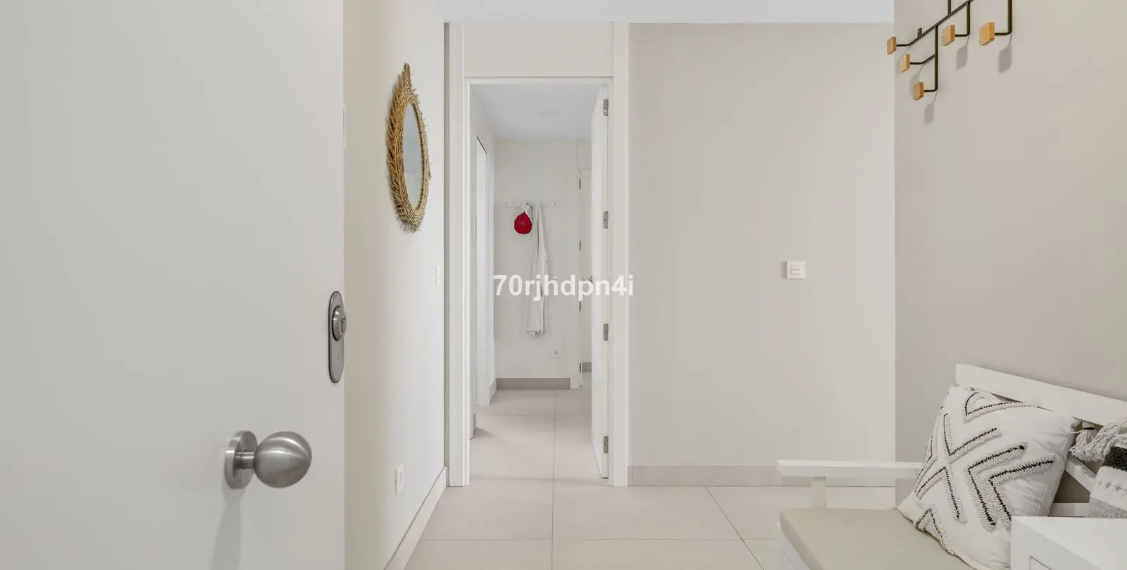 Sale of middle floor apartment in Mijas 1