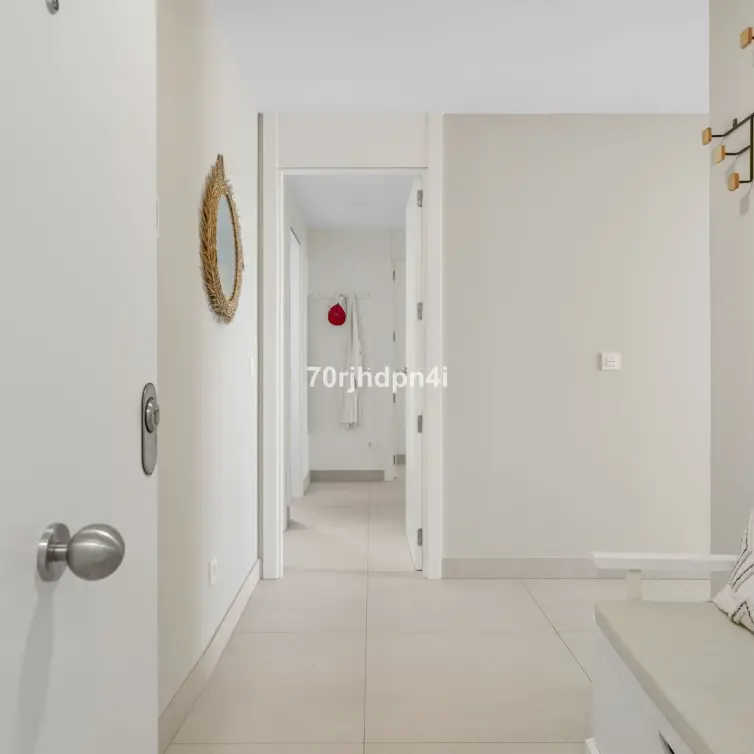 Продажа апартаментов на среднем этаже в Mijas