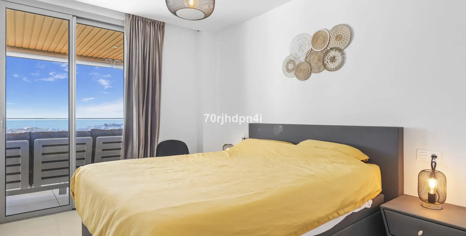 Sale of middle floor apartment in Mijas 23