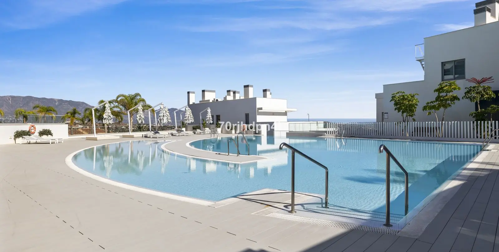 Sale of middle floor apartment in Mijas 32