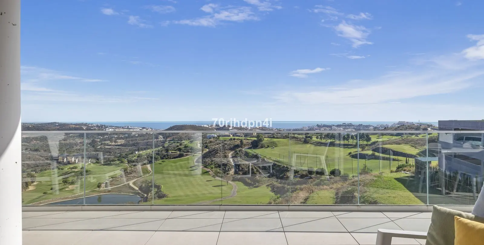 Sale of middle floor apartment in Mijas 39
