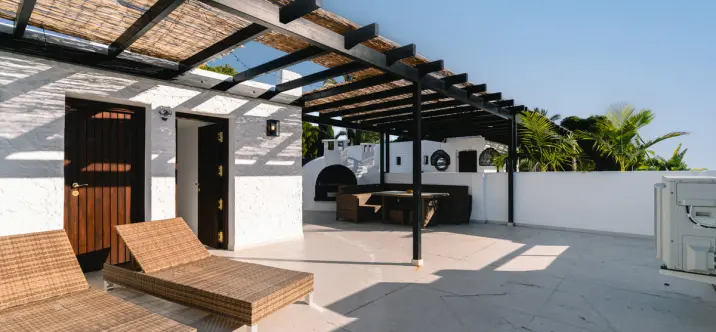 Venta de ático dúplex en Nueva Andalucía 1