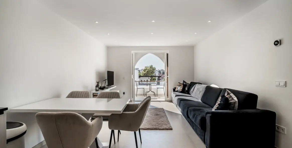 Sale of penthouse duplex in Nueva Andalucía 4