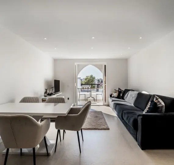 Venta de ático dúplex en Nueva Andalucía