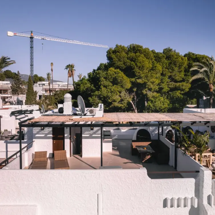Sale of penthouse duplex in Nueva Andalucía