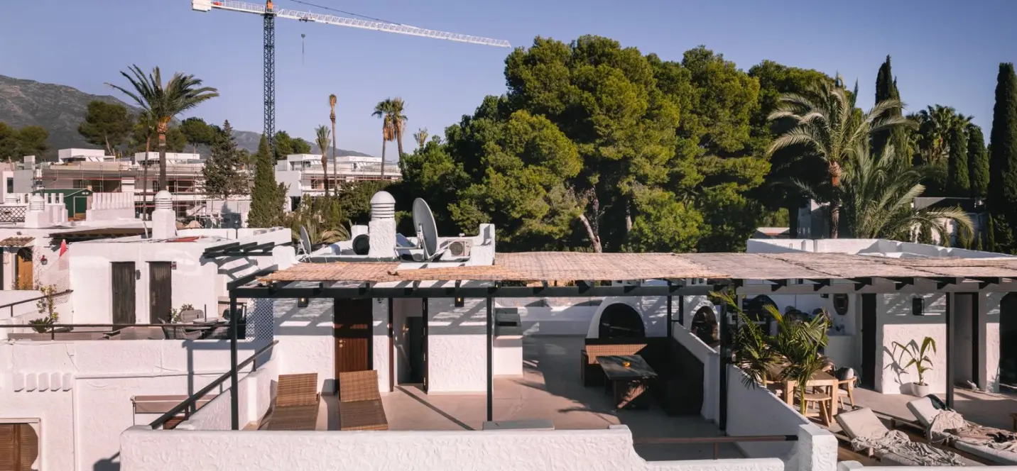 Sale of penthouse duplex in Nueva Andalucía 0