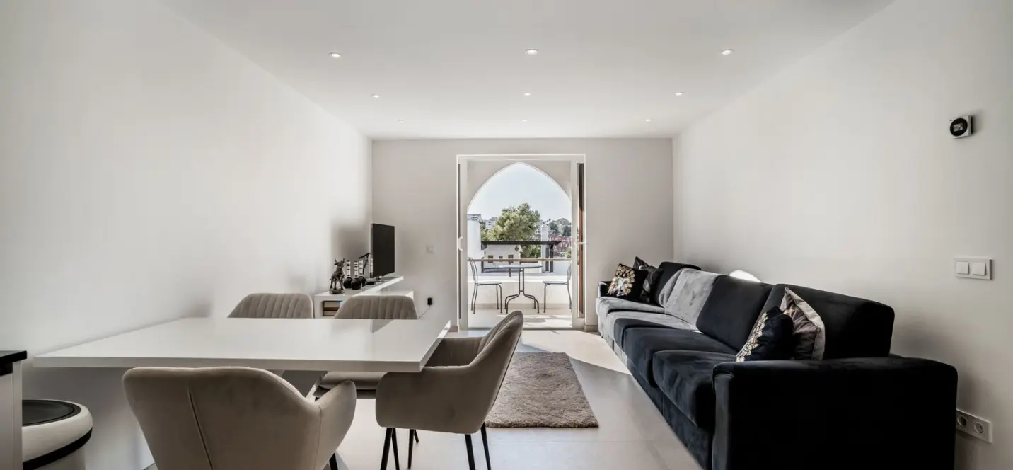 Sale of penthouse duplex in Nueva Andalucía 3