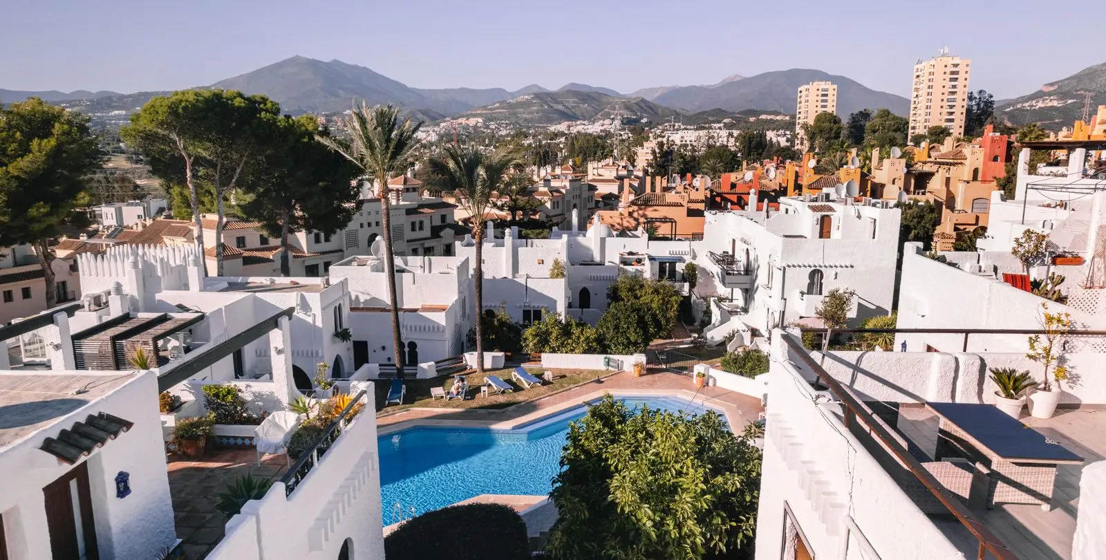 Sale of penthouse duplex in Nueva Andalucía 6