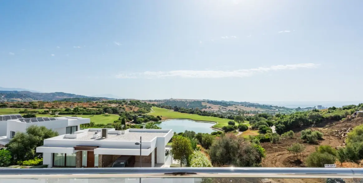 Продажа  отдельно стоящей виллы в Estepona 6