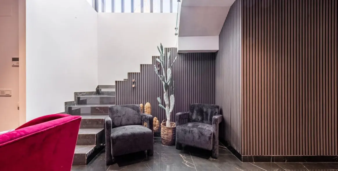 Продажа  отдельно стоящей виллы в Estepona 16