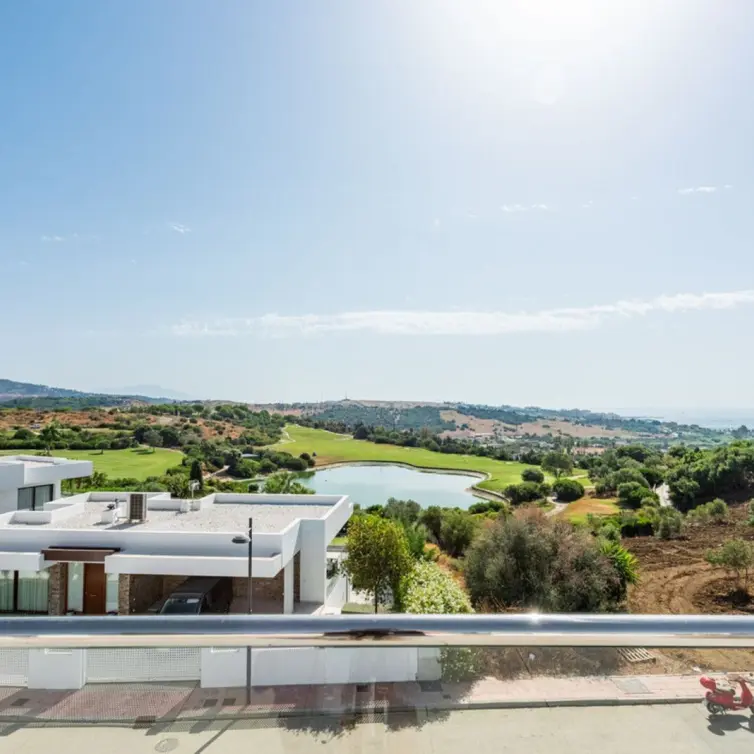 Alquiler a largo plazo de villa independiente en Estepona