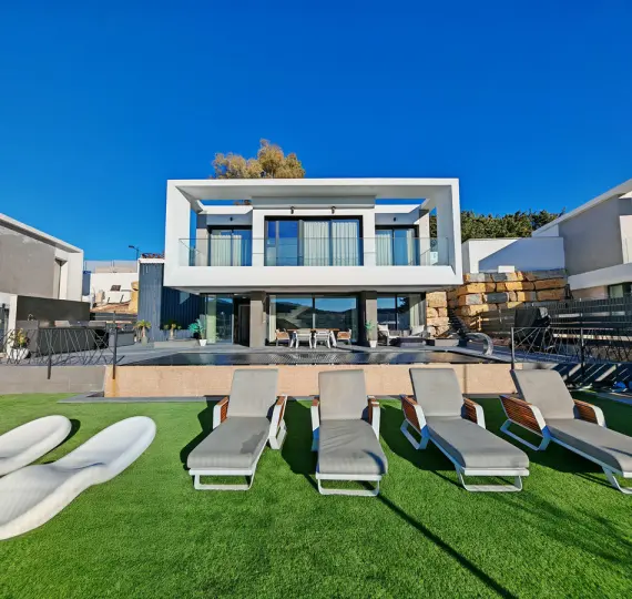 Продажа  отдельно стоящей виллы в Valle Romano