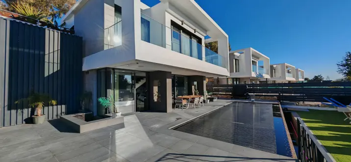 Продажа  отдельно стоящей виллы в Valle Romano 1