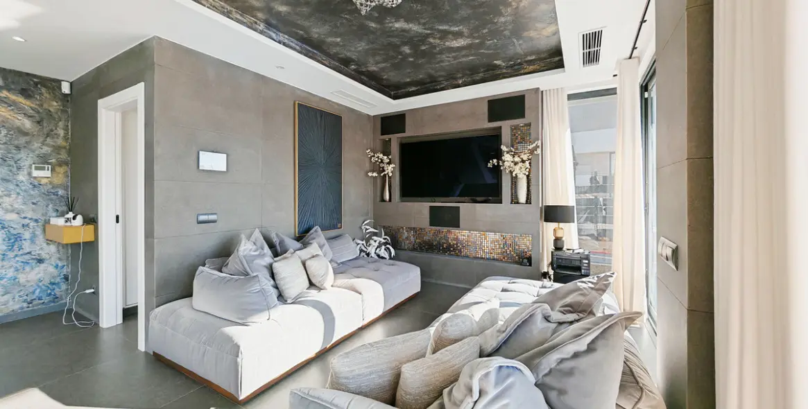 Продажа  отдельно стоящей виллы в Valle Romano 4