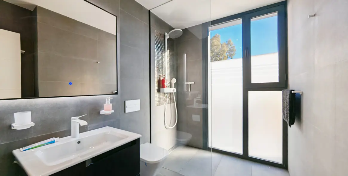 Продажа  отдельно стоящей виллы в Valle Romano 11