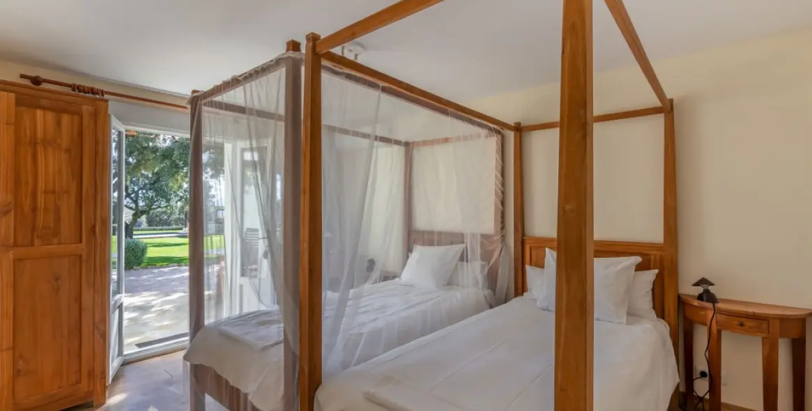 Sale of finca - cortijo in Ronda 24