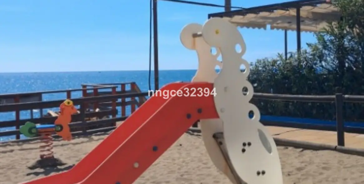 Sale of middle floor apartment in Mijas Costa 11