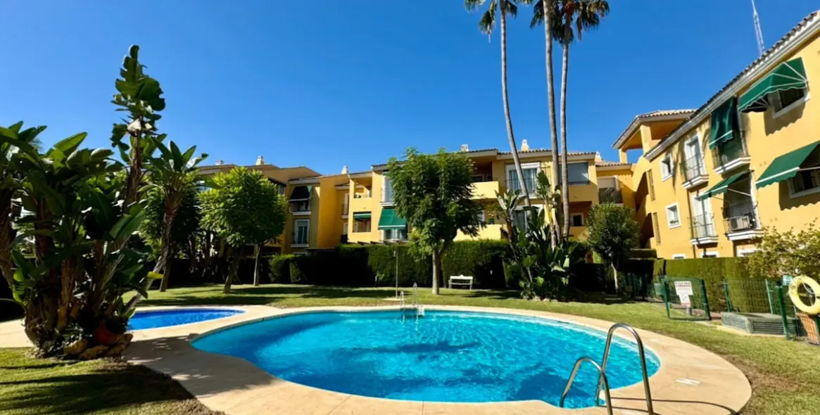 Long-term rent of middle floor apartment in Guadalmina Baja 1