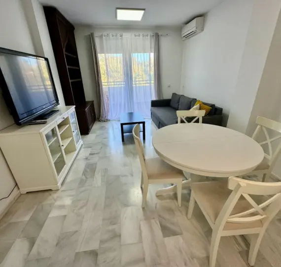 Long-term rent of middle floor apartment in Guadalmina Baja