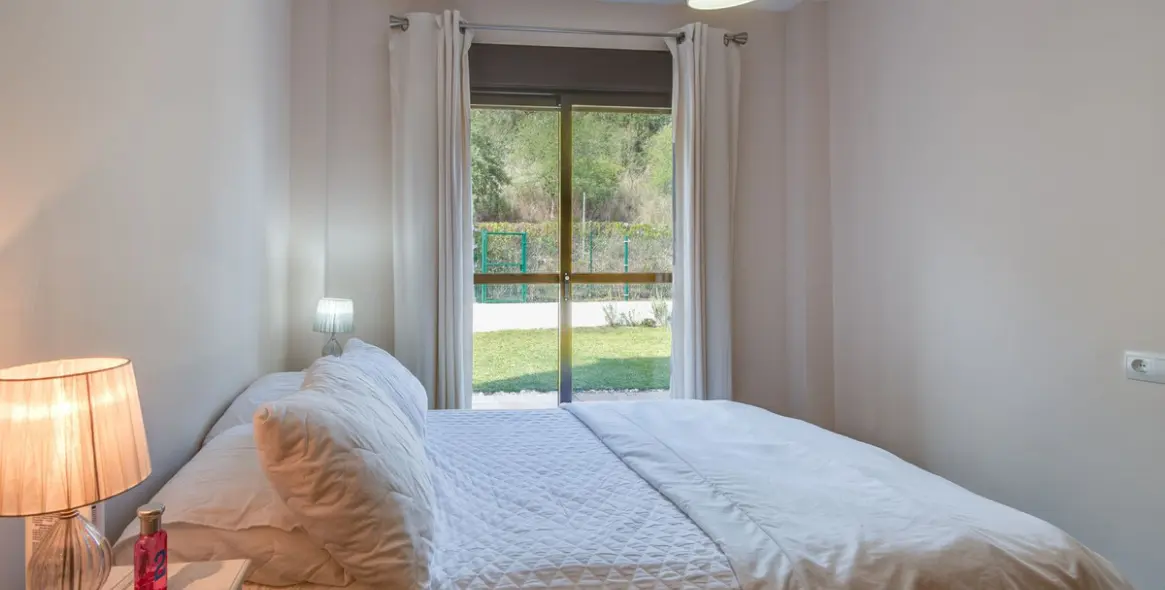 Продажа апартаментов на первом этаже в New Golden Mile 12