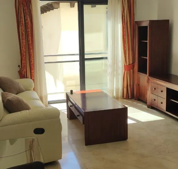 Sale of middle floor apartment in Málaga Centro