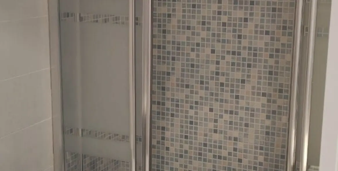 Sale of middle floor apartment in Málaga Centro 15