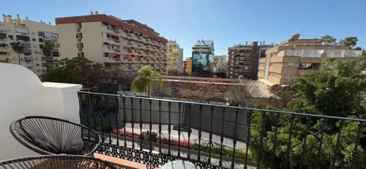 Sale of middle floor apartment in Marbella 0