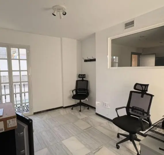 Sale of middle floor apartment in Marbella