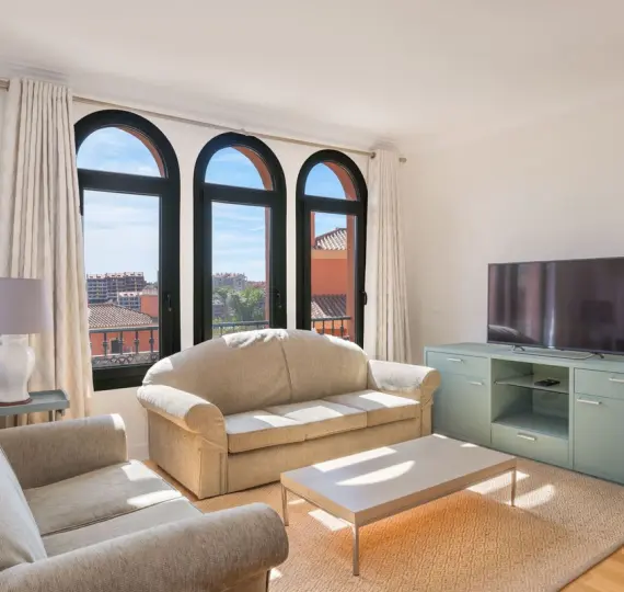 Sale of ground floor apartment in Elviria