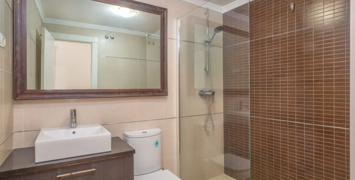 Sale of ground floor apartment in Elviria 13