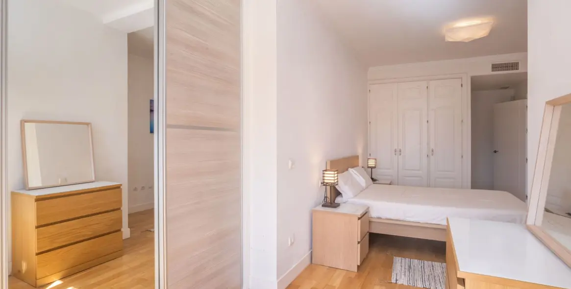 Sale of ground floor apartment in Elviria 14