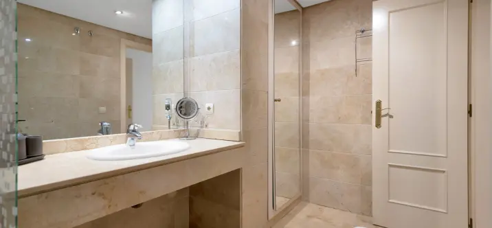 Sale of ground floor apartment in Nagüeles 4