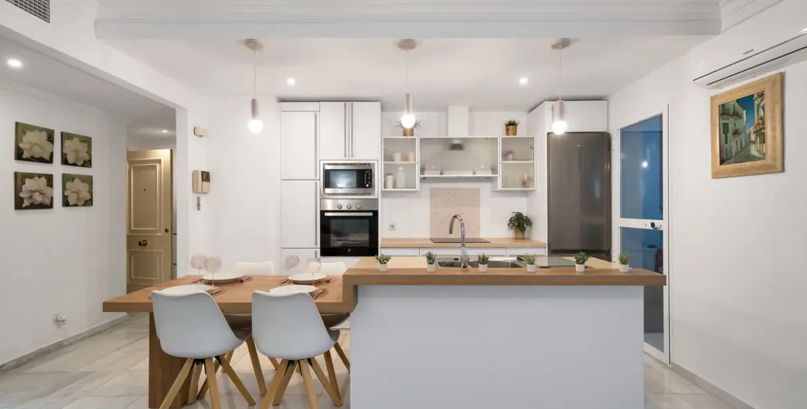 Sale of ground floor apartment in Nagüeles 19