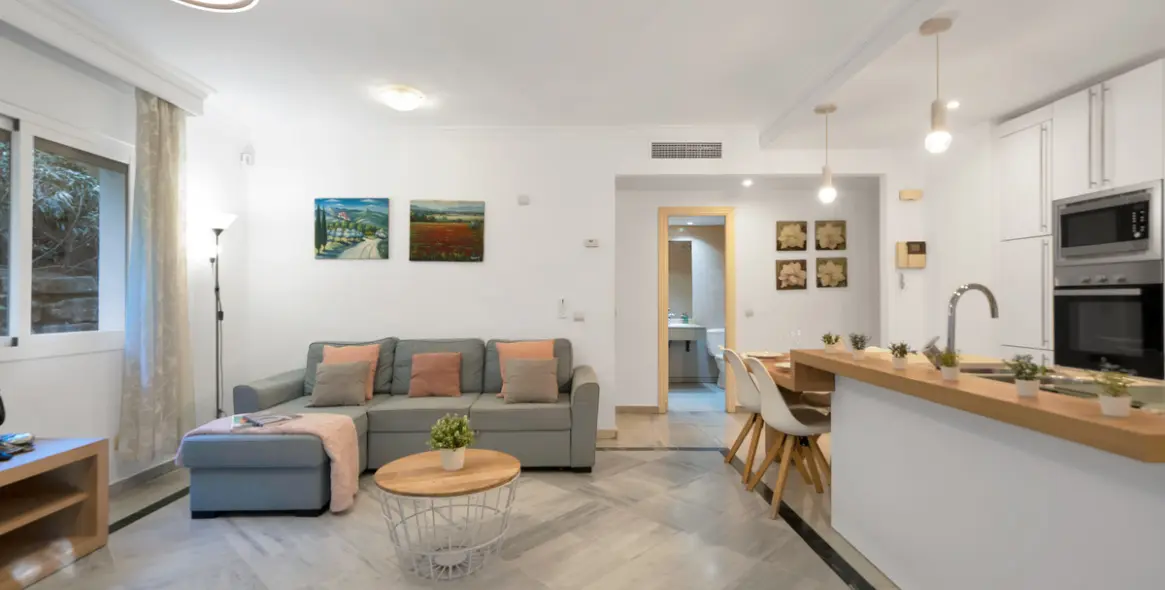 Sale of ground floor apartment in Nagüeles 20