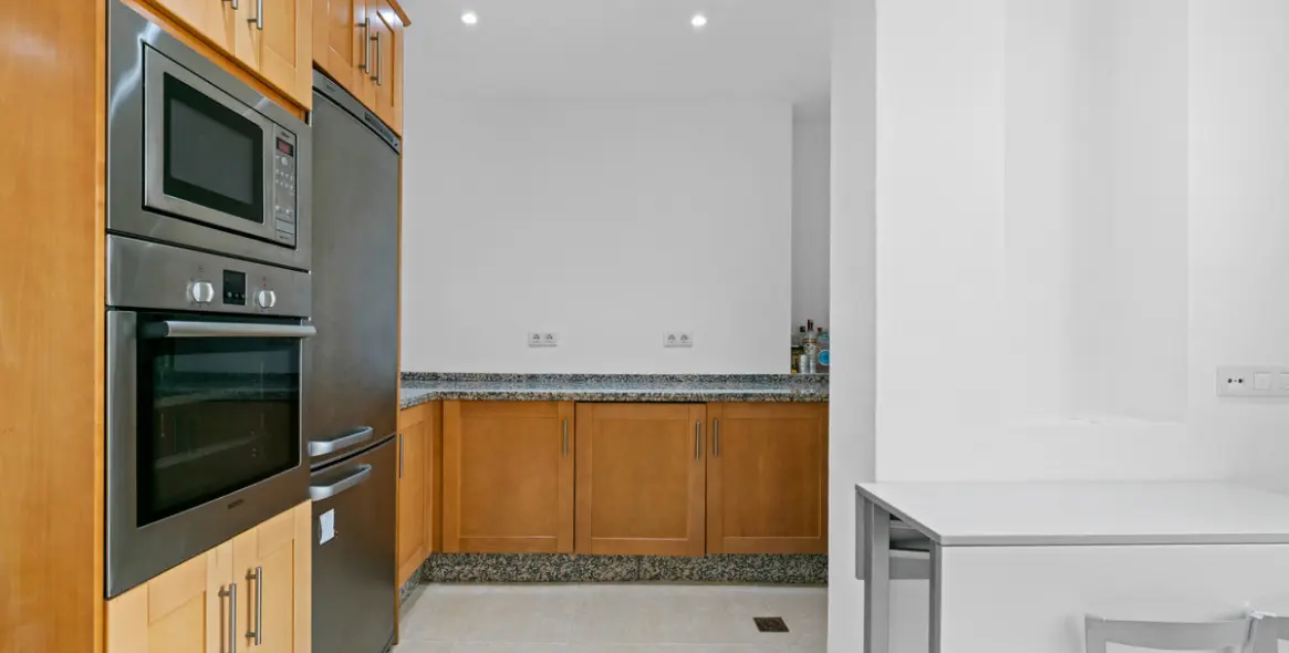 Sale of penthouse in Casares Playa 18