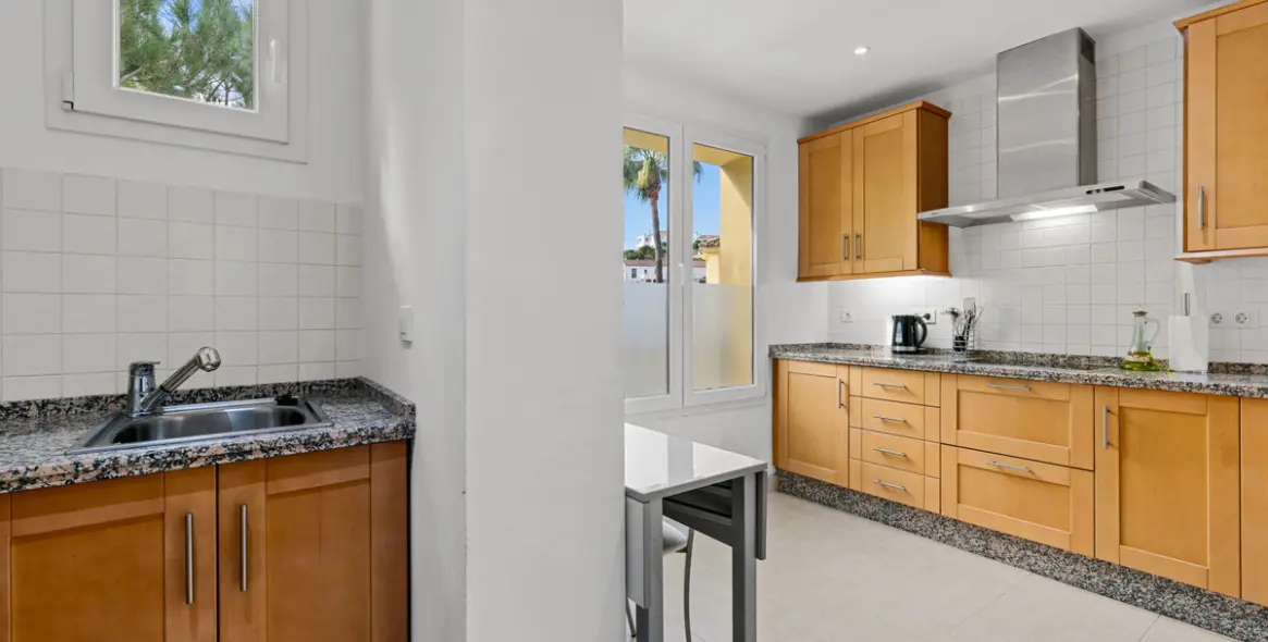 Sale of penthouse in Casares Playa 19