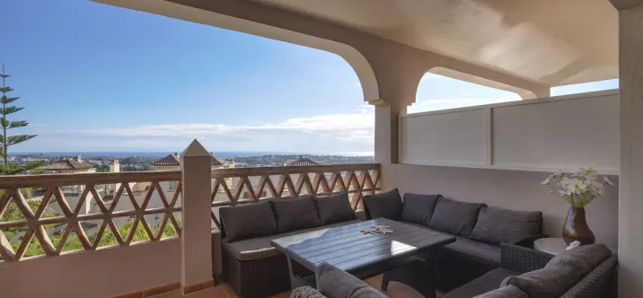 Продажа апартаментов на среднем этаже в Los Almendros 1