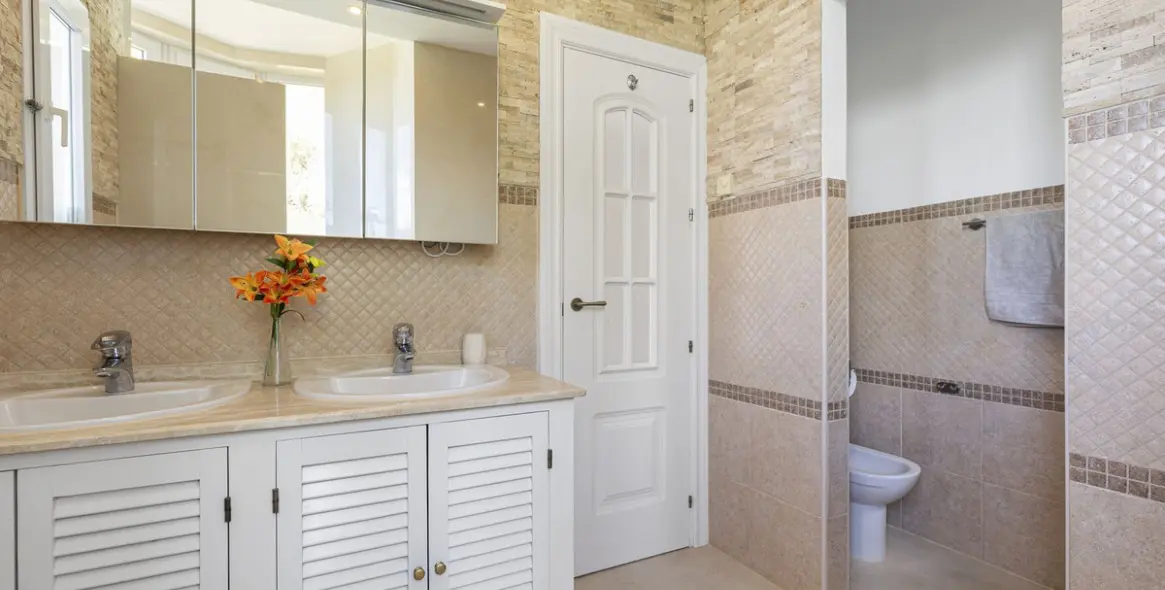 Продажа апартаментов на среднем этаже в Los Almendros 26