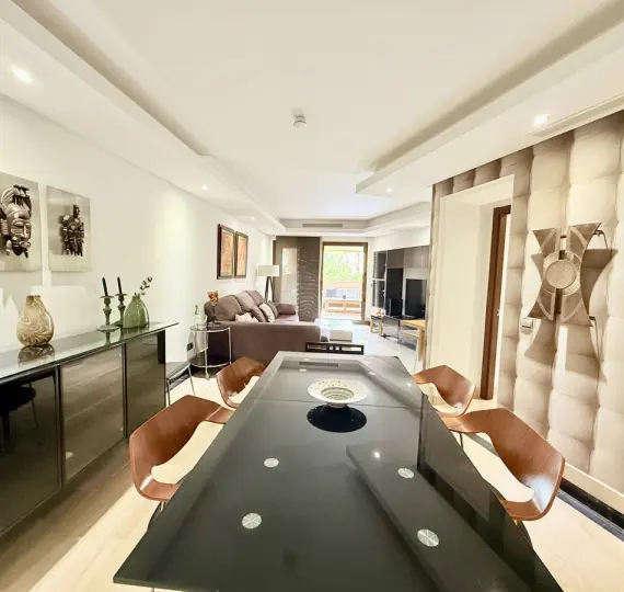 Продажа апартаментов на среднем этаже в Estepona