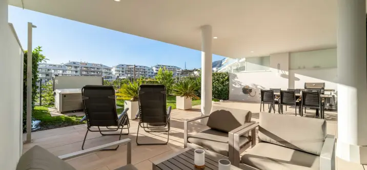 Sale of ground floor apartment in Fuengirola 1