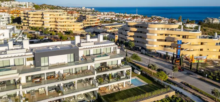 Sale of ground floor apartment in Fuengirola 2