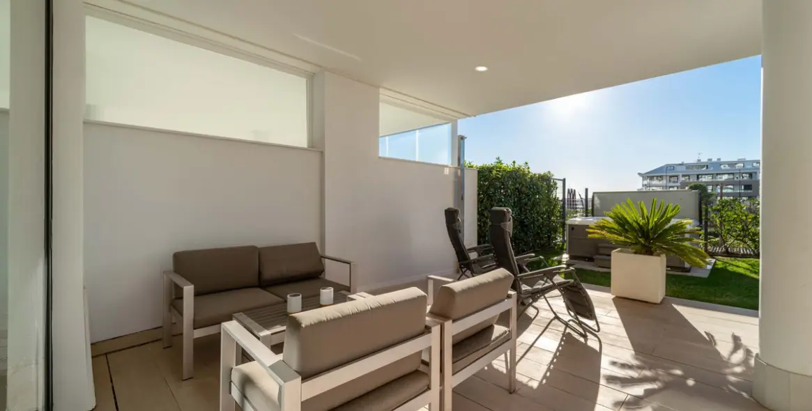 Sale of ground floor apartment in Fuengirola 29