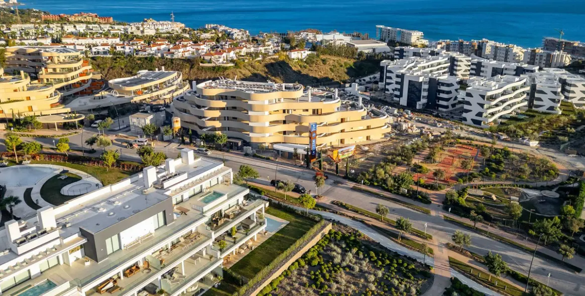 Sale of ground floor apartment in Fuengirola 35