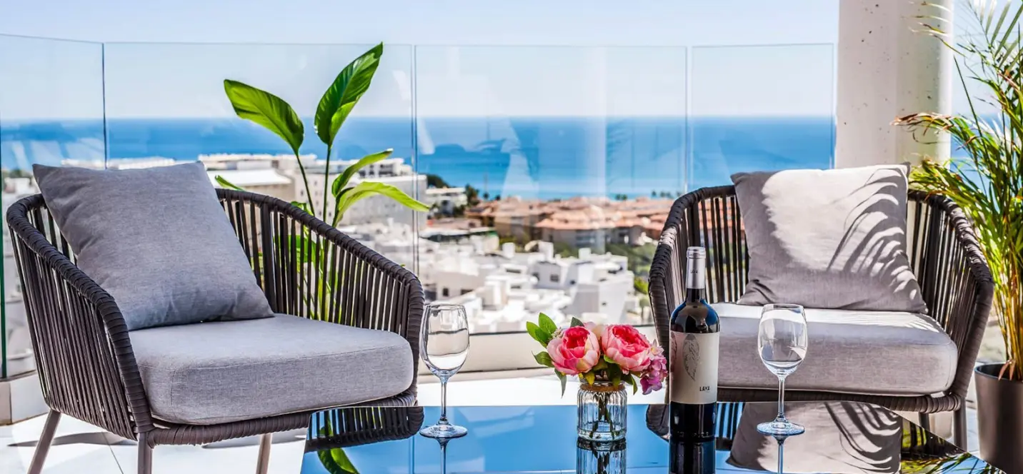 Продажа апартаментов на среднем этаже в Fuengirola 0