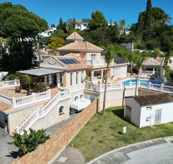 Venta de villa independiente en Mijas Costa